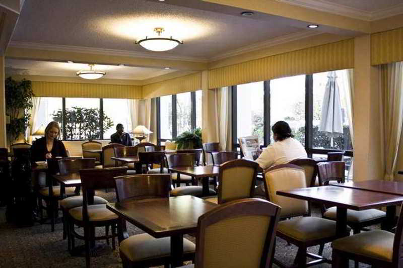 Hotel Hampton Atlanta-northlake 3*