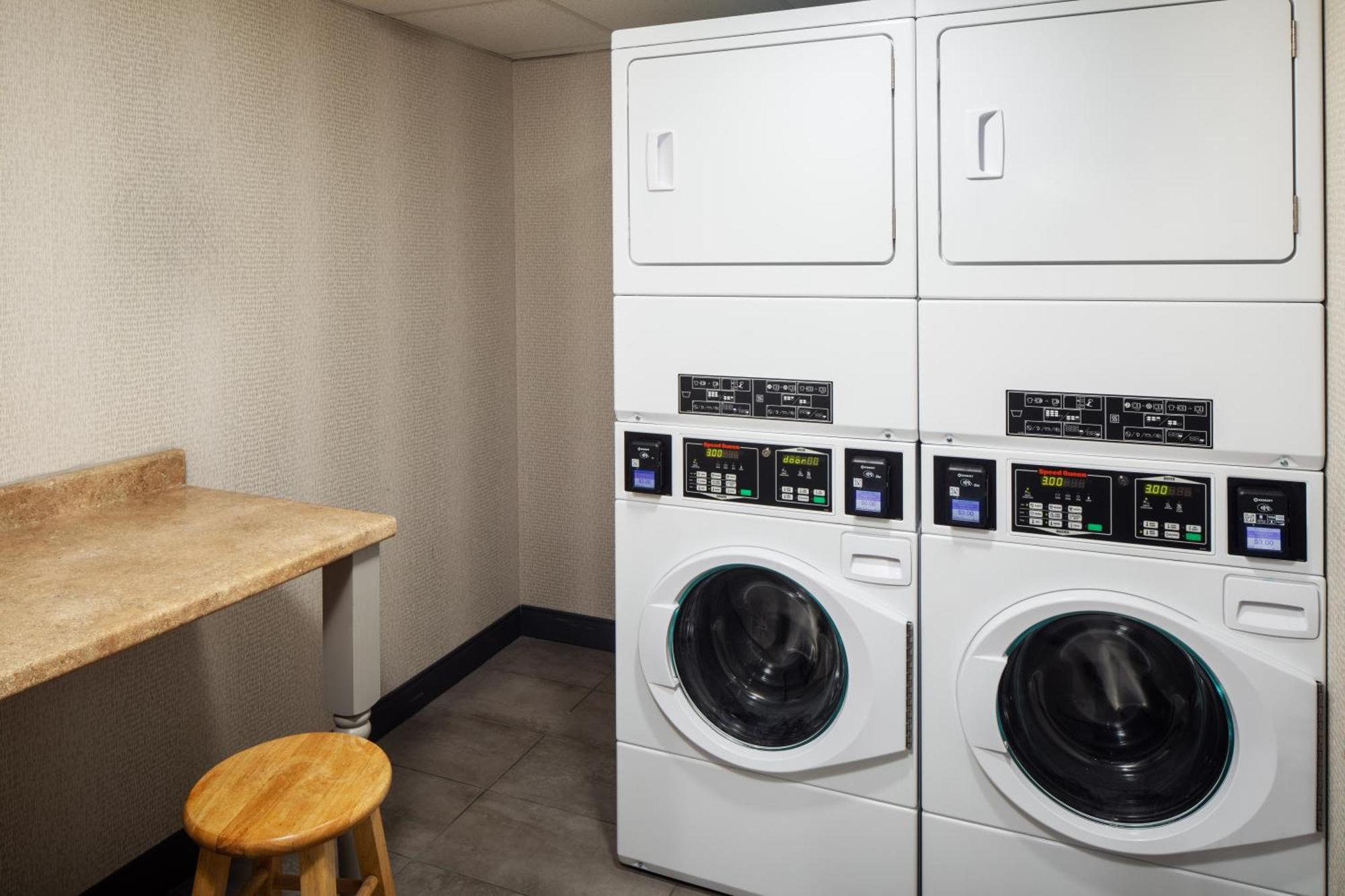 Hampton Atlanta-northlake Hotel 3*